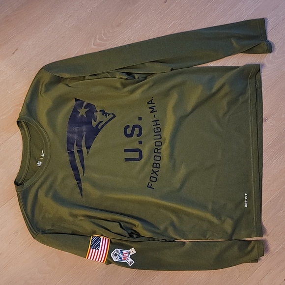 Nike Salute To Service Patriots Dri-Fit Long-sleeved Tee - Picture 1 of 4